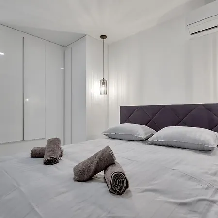 Angels מאקרסקה